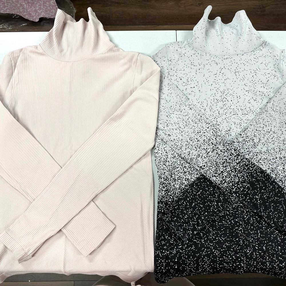 Athleta Off-white Long Sleeve Ribbed Sweatshirt
